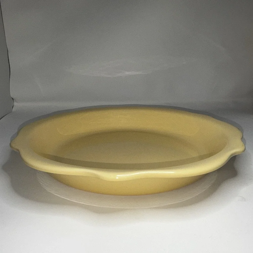 Vintage Yellow Scalloped‎ Pie Dish GP Hospitality Ceramic Farmhouse 10.75